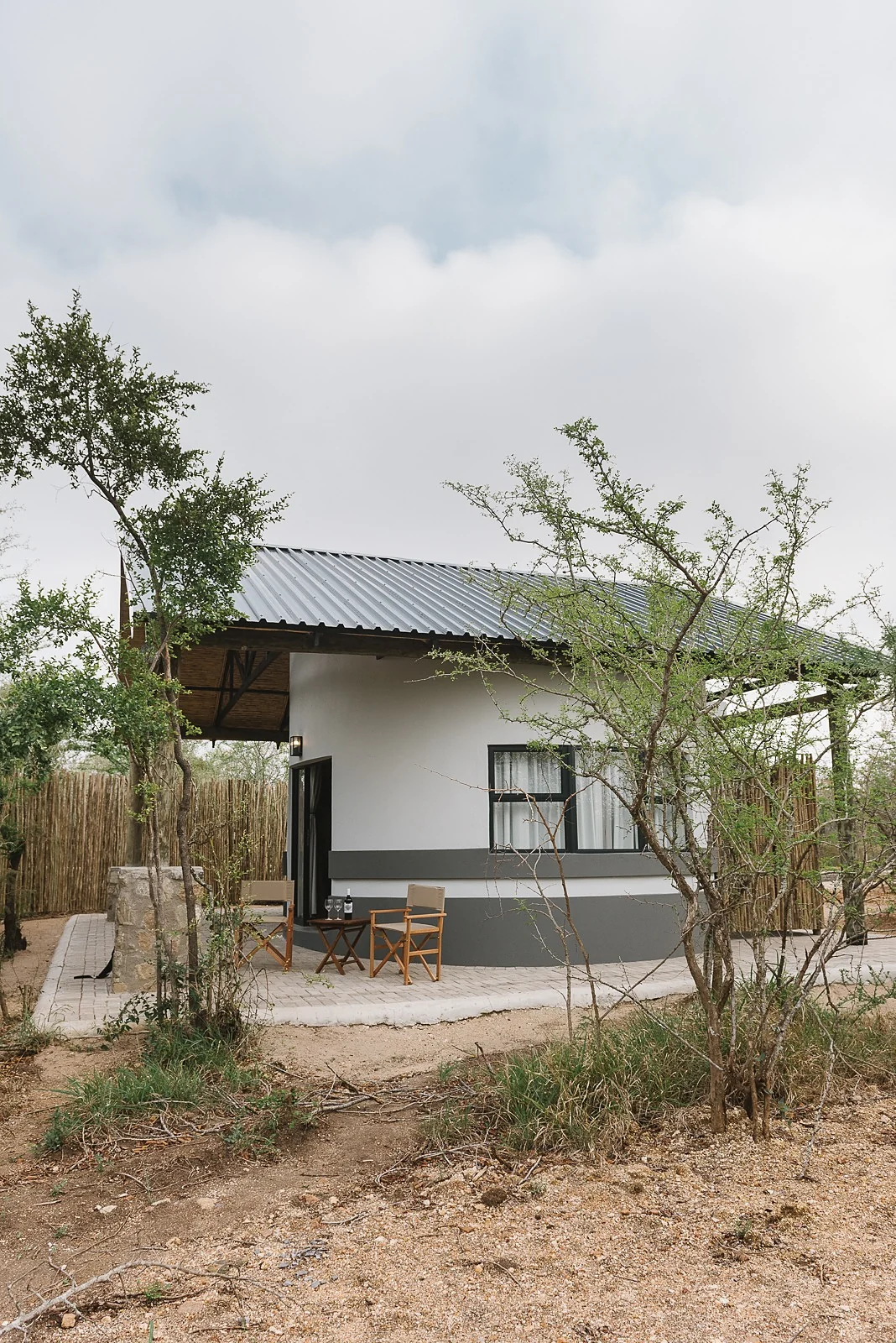 A lodge in the middle of the bush